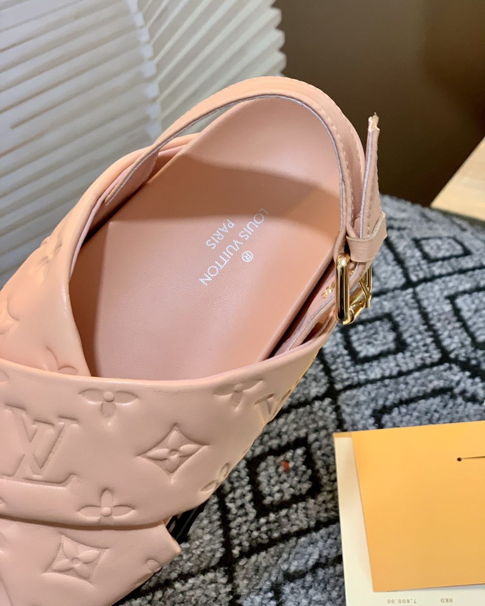 Louis Vuitton Paseo Flat Comfort Sandal Pink For Women LV 1A9RF9
