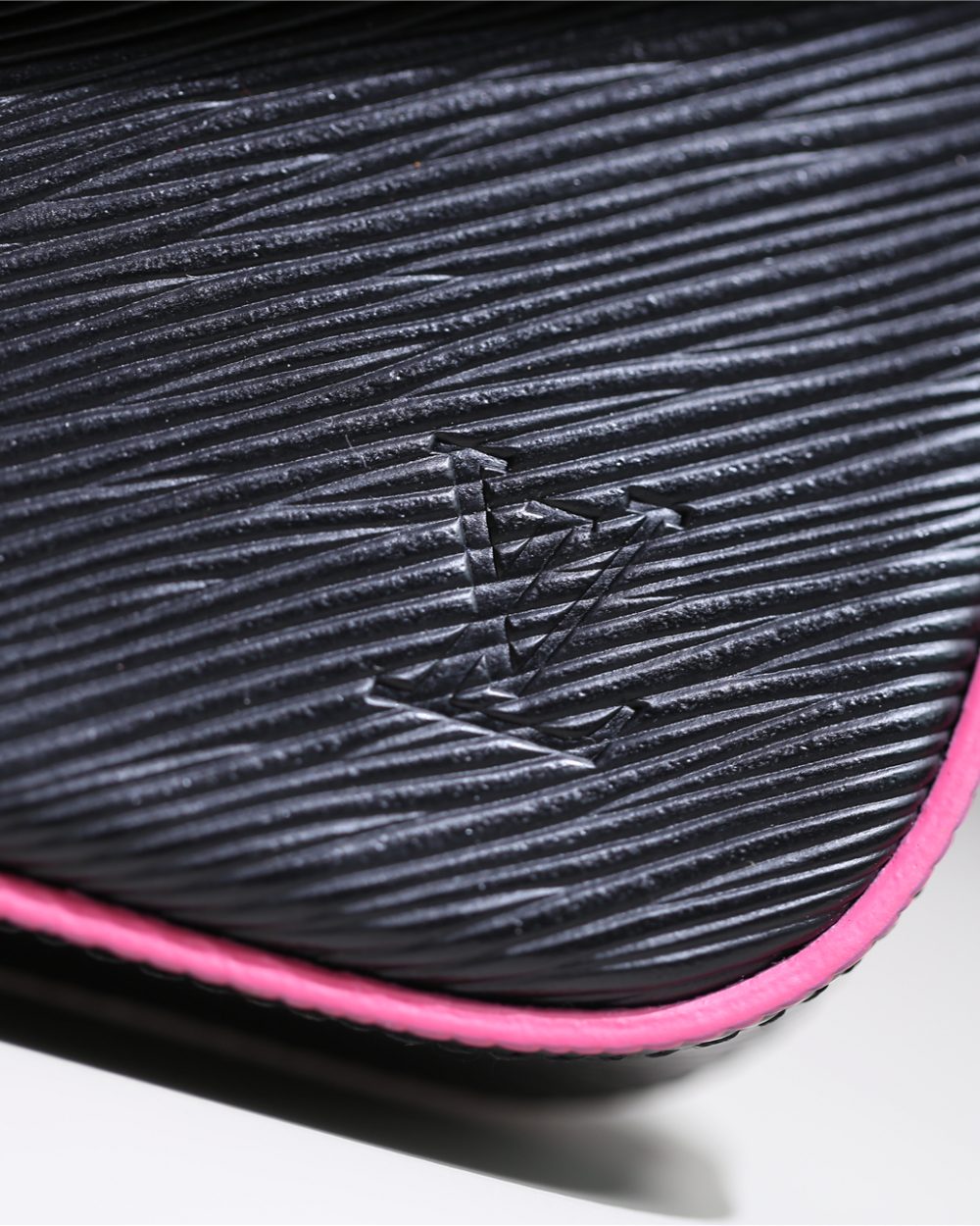 1:1 Replica Louis Vuitton Pochette Felicie Epi Black/Red For Women, Women's Wallets 8.3in/21cm LV