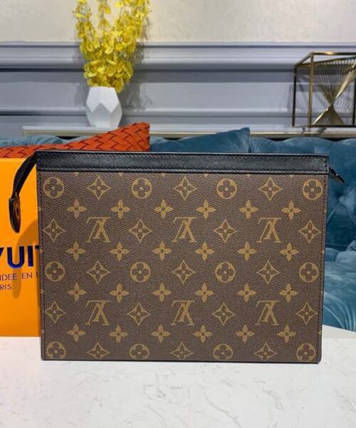 Louis Vuitton Pochette Voyage MM Monogram Canvas For Men, Men's Wallet 8.3in/27cm LV M61692