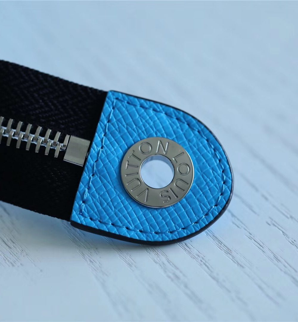 1:1 Replica Louis Vuitton Pochette Voyage MM Taiga and Monogram Eclipse Canvas Blue For Women, Women's Wallets 10.6in/27cm LV