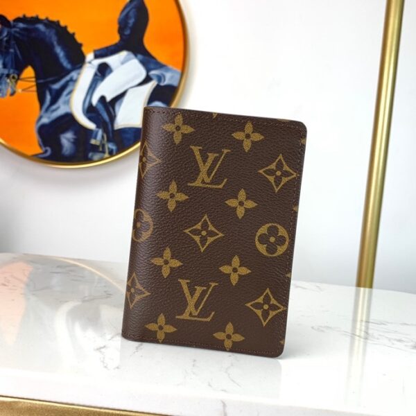 Louis Vuitton Pocket Organizer Monogram Canvas For Women, Women's Wallet 5.5in/14cm LV M60181