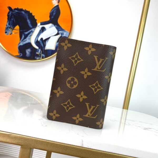 Louis Vuitton Pocket Organizer Monogram Canvas For Women, Women's Wallet 5.5in/14cm LV M60181