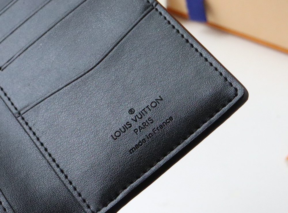 1:1 Replica Louis Vuitton Pocket Organizer The New LV Aerogram Version For Men, Men's Wallet 8cm LV M69979