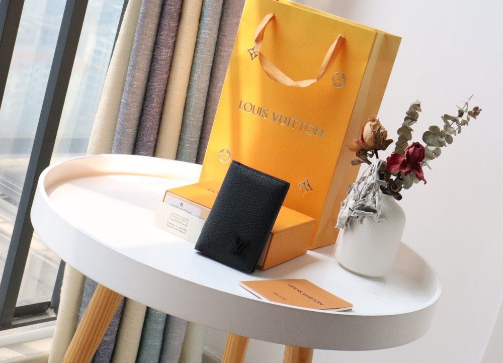 1:1 Replica Louis Vuitton Pocket Organizer The New LV Aerogram Version For Men, Men's Wallet 8cm LV M69979