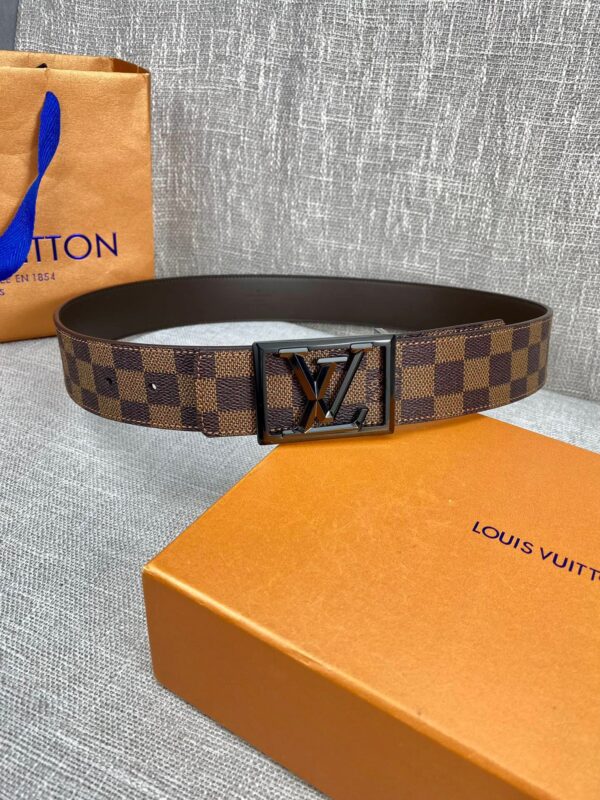 1:1 Replica Louis Vuitton Pyramide Frame Initiales Reversible LV Belt Damier Cobalt Brown Canvas LV Women Belt