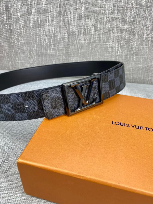 1:1 Replica Louis Vuitton Pyramide Frame Reversible LV Belt Damier Eclipse Black hardware LV Women Belt