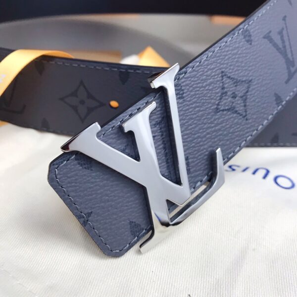1:1 Replica Louis Vuitton Reversible LV Belt Monogram Eclipse LV Women Belt M0450V