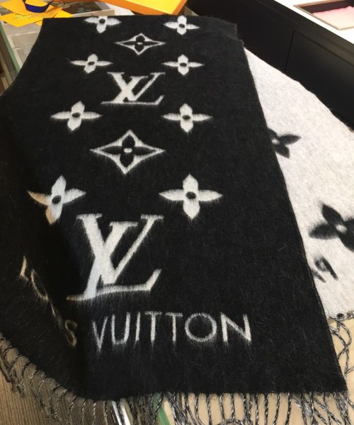 Louis Vuitton Reykjavik Scarf Black 75in/190cm M71040