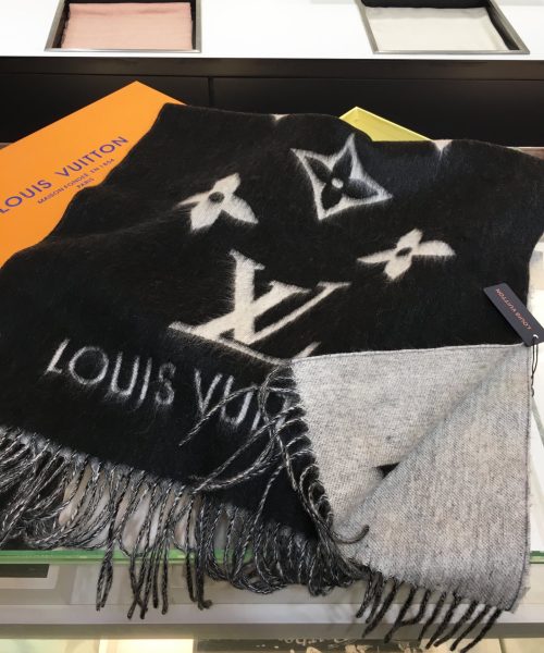 Louis Vuitton Reykjavik Scarf Black 75in/190cm M71040