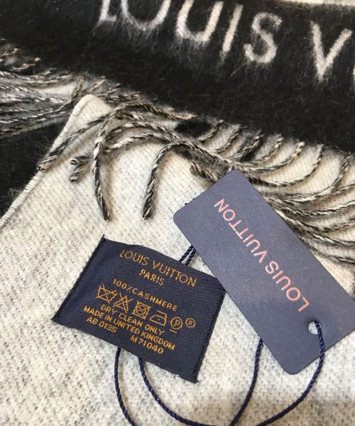 Louis Vuitton Reykjavik Scarf Black 75in/190cm M71040