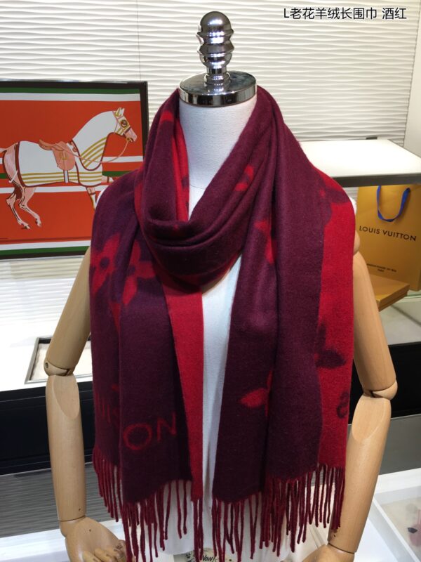 Louis Vuitton Reykjavik Scarf Red 75in/190cm M75505