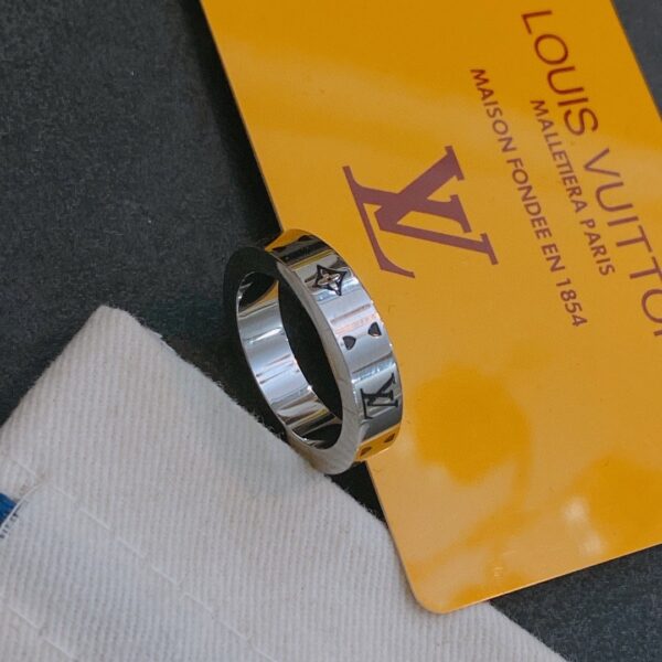 Louis Vuitton Ring
