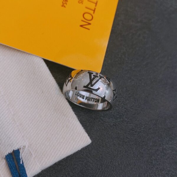 Louis Vuitton Ring