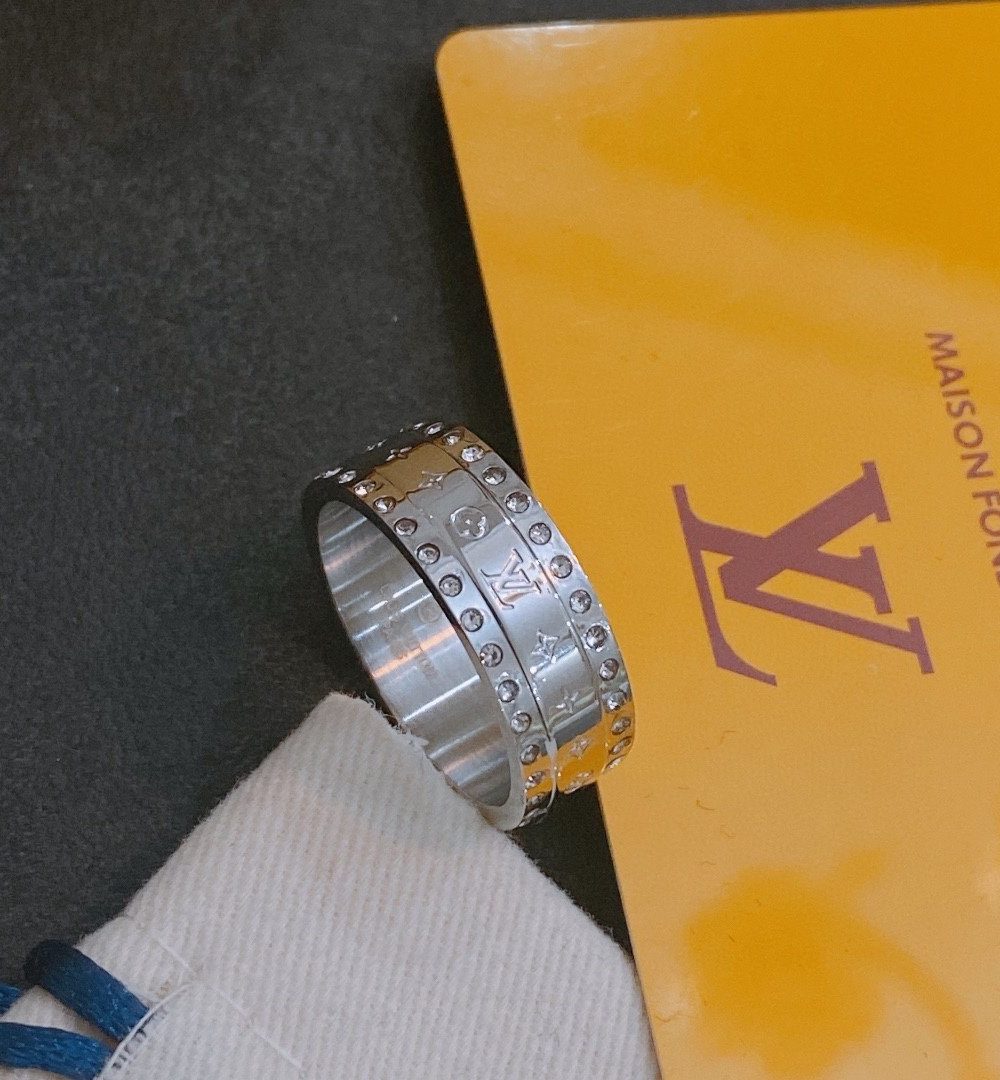 Louis Vuitton Ring