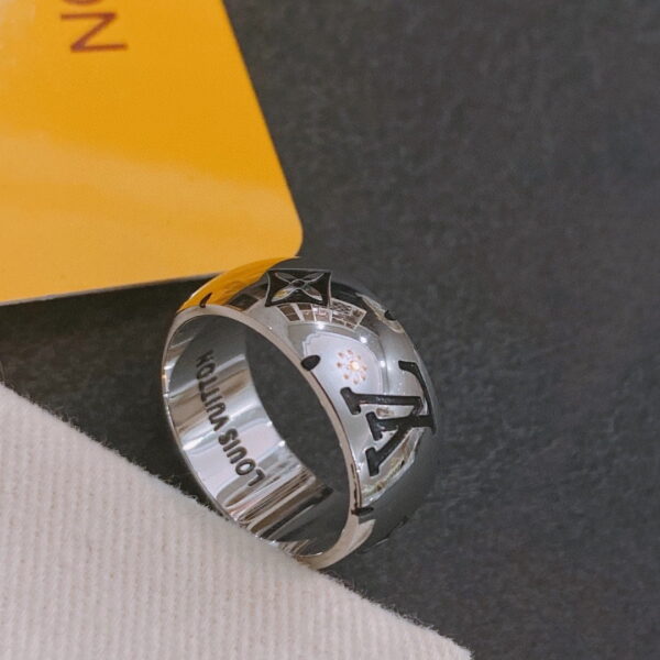 Louis Vuitton Ring