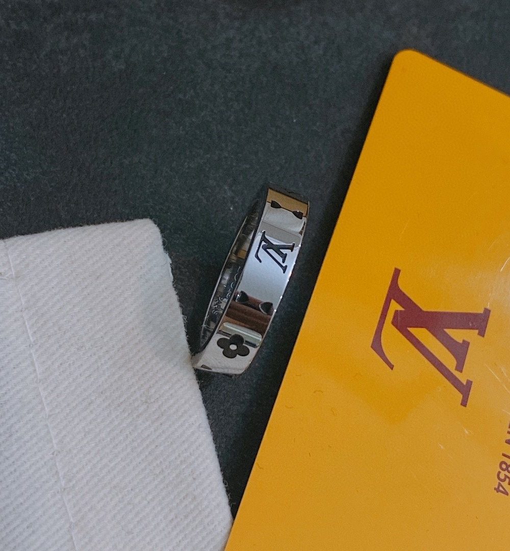 Louis Vuitton Ring