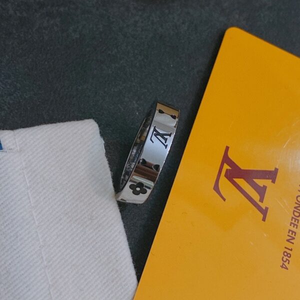 Louis Vuitton Ring