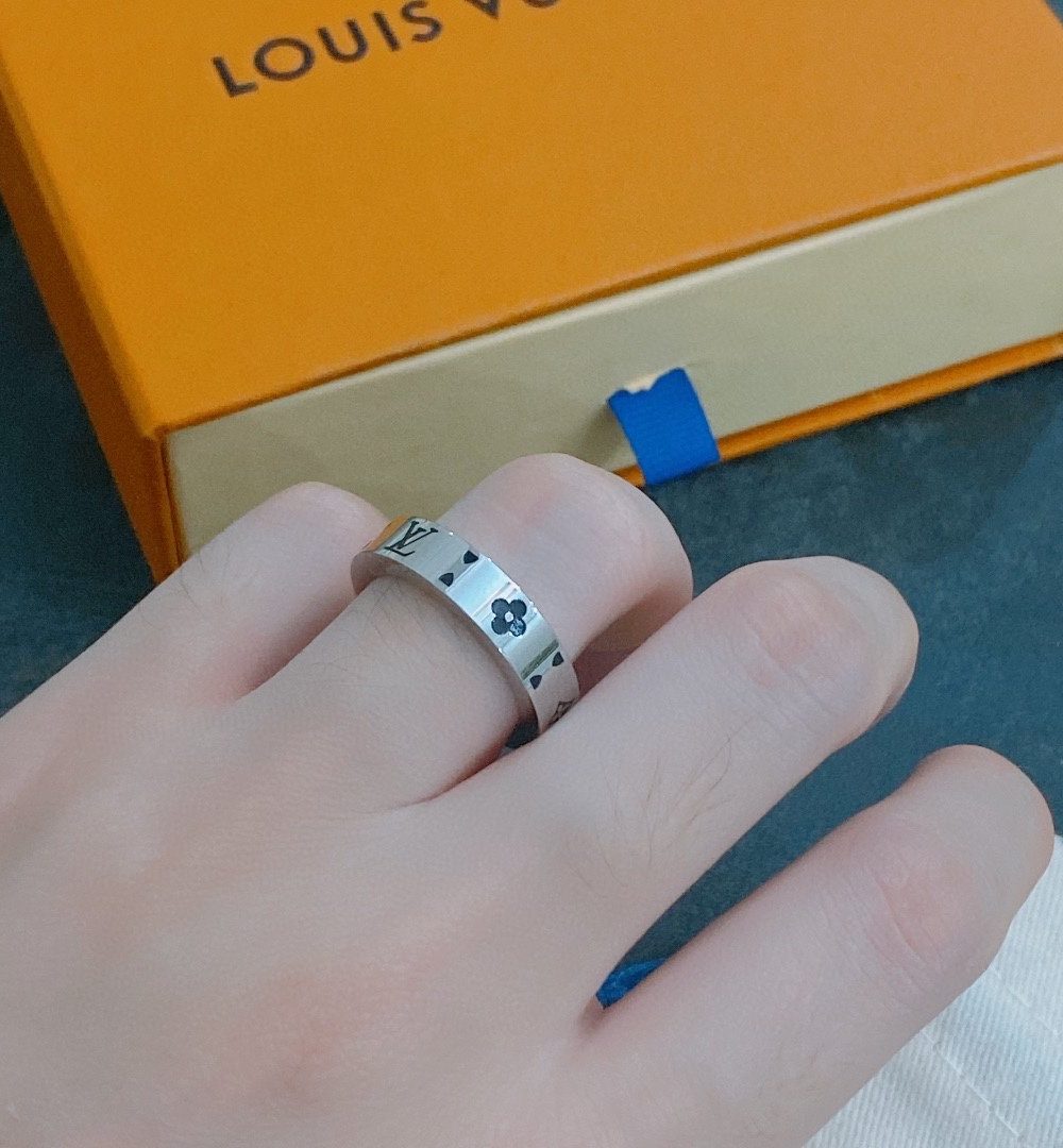 Louis Vuitton Ring