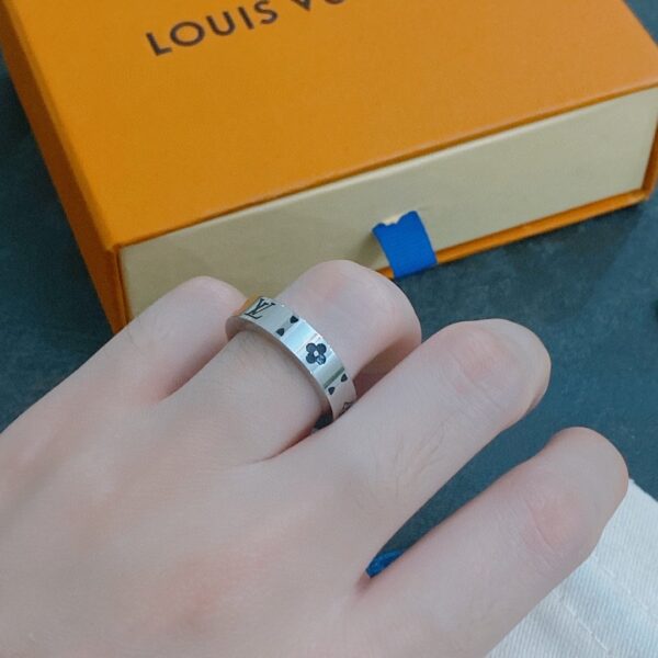 Louis Vuitton Ring
