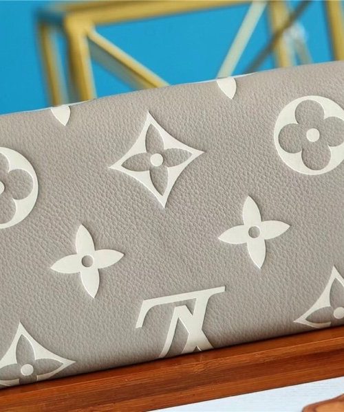 1:1 Replica Louis Vuitton Sarah Wallet Monogram Empreinte Tourterelle Gray / Cream For Women, Women's Wallets 7.5in/19cm LV M81049