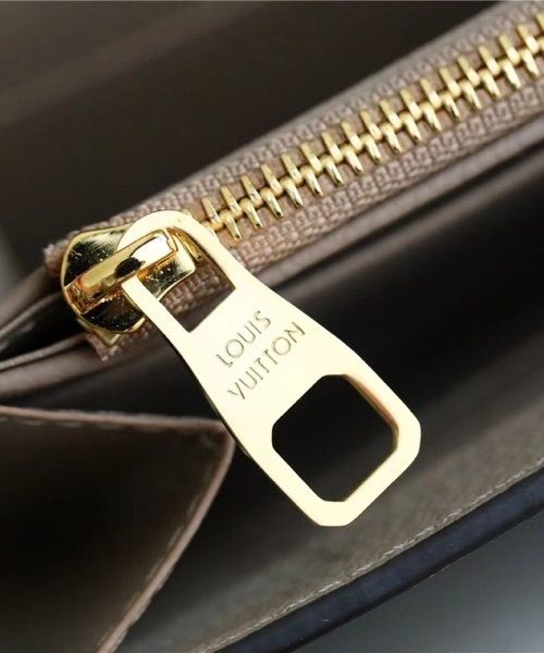 1:1 Replica Louis Vuitton Sarah Wallet Monogram Empreinte Tourterelle Gray / Cream For Women, Women's Wallets 7.5in/19cm LV M81049