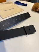 1:1 Replica Louis Vuitton Shake Reversible LV Belt Monogram Eclipse Canvas Black Metal hardware LV Women Belt