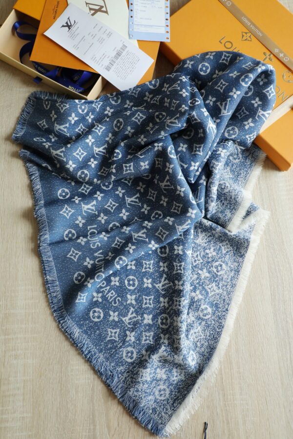 Louis Vuitton Silk Wool Square Navy Blue Scarf 140cm/55in 