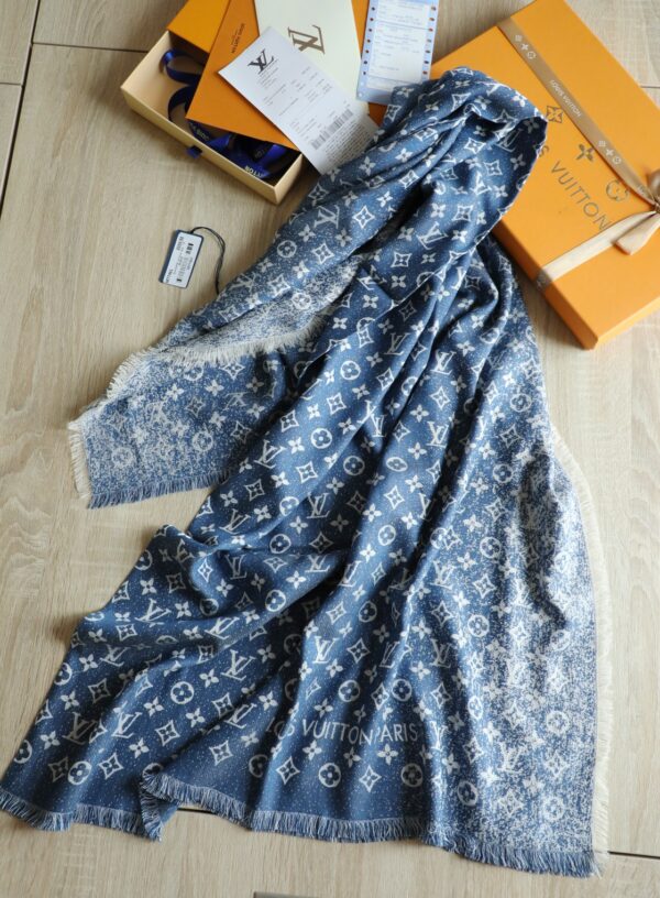 Louis Vuitton Silk Wool Square Navy Blue Scarf 140cm/55in