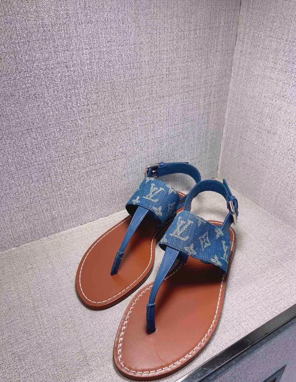 Louis Vuitton Starboard Flat Thong Sandal Monogram Denim Blue For Women LV 1A7RDP