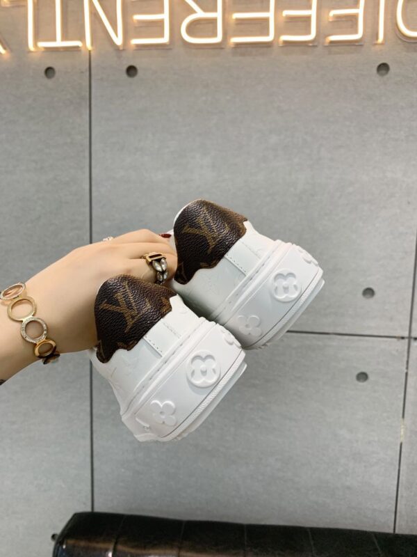Louis Vuitton Time Out Sneaker White For Women LV 1A9HBD