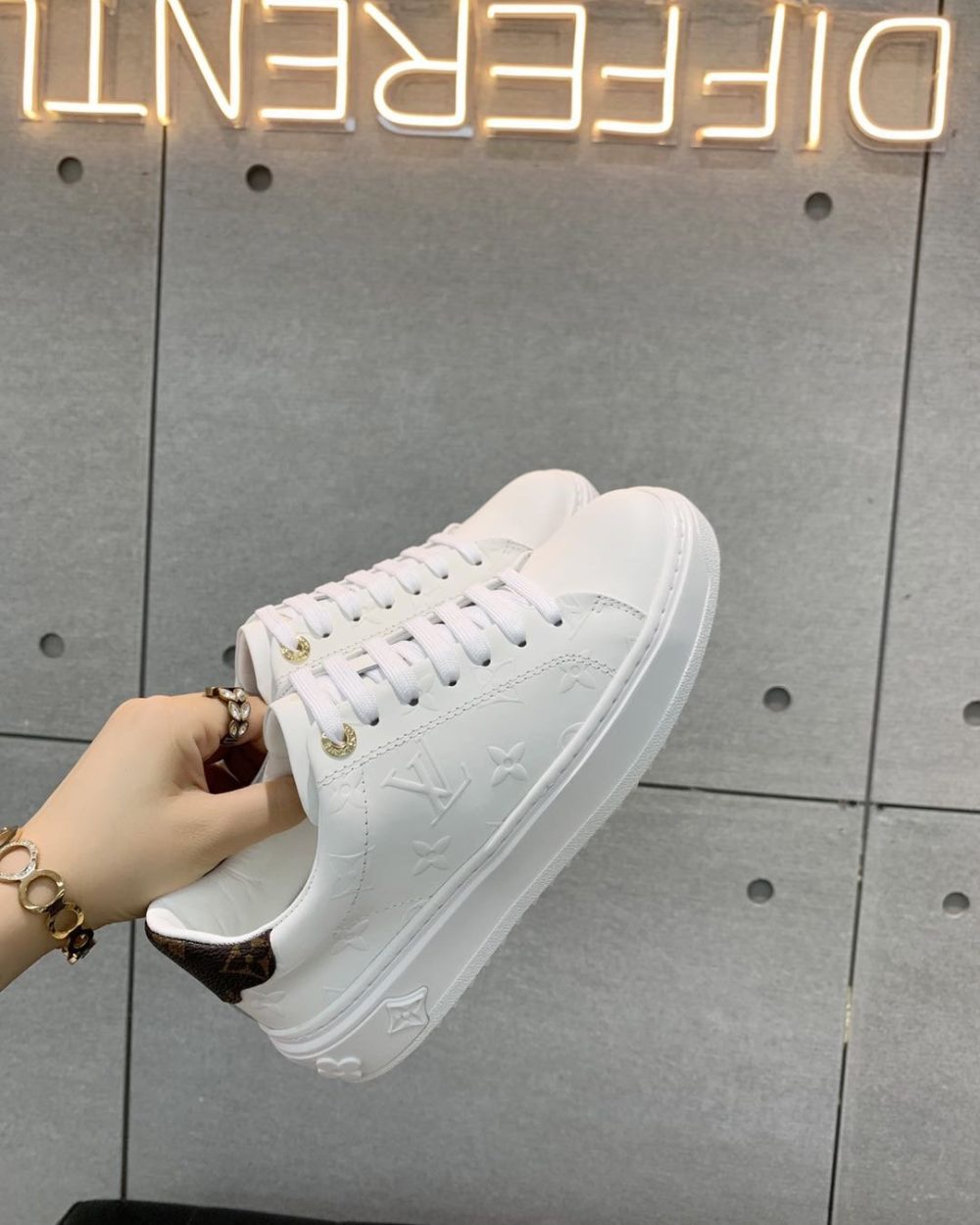 Louis Vuitton Time Out Sneaker White For Women LV 1A9HBD