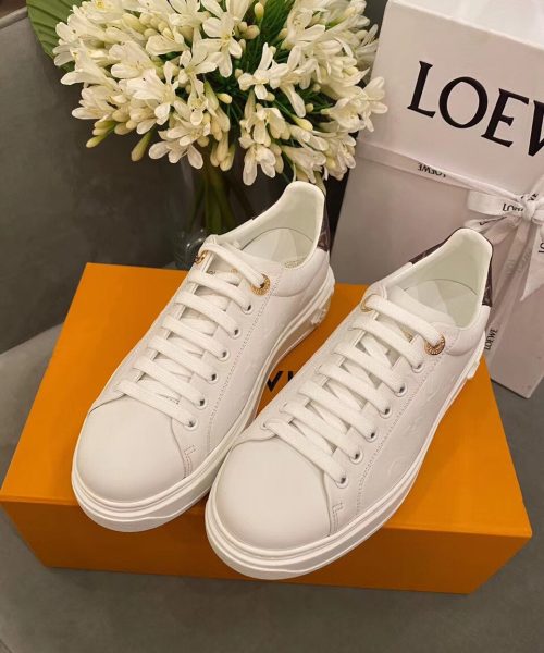 Louis Vuitton Time Out Sneakers Calfskin Leather Spring/Summer Collection, White