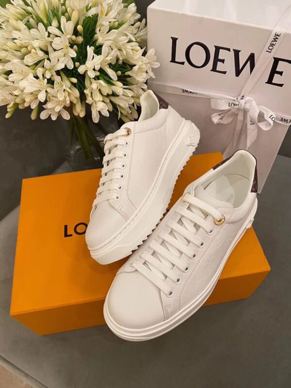 Louis Vuitton Time Out Sneakers Calfskin Leather Spring/Summer Collection, White