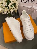 Louis Vuitton Time Out Sneakers Calfskin Leather Spring/Summer Collection, White