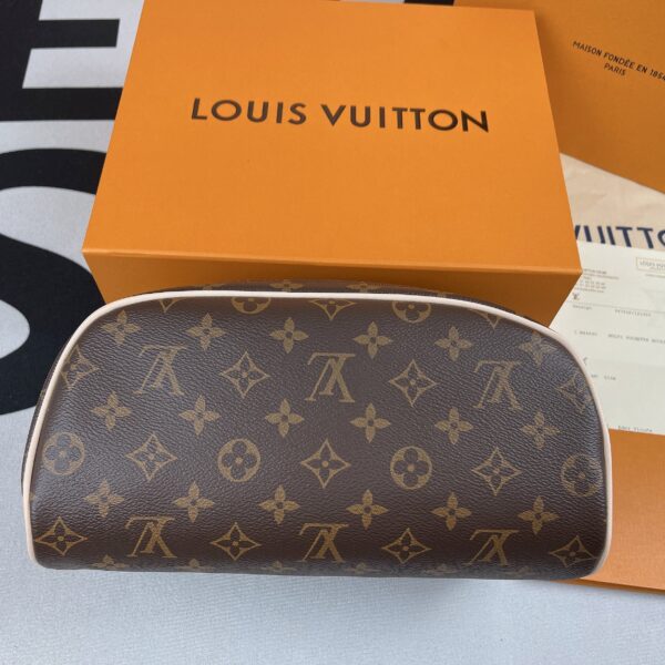 Louis Vuitton Toilet Pouch GM Monogram Canvas For Women, Women's Wallets 7.9in/20cm LV M47507