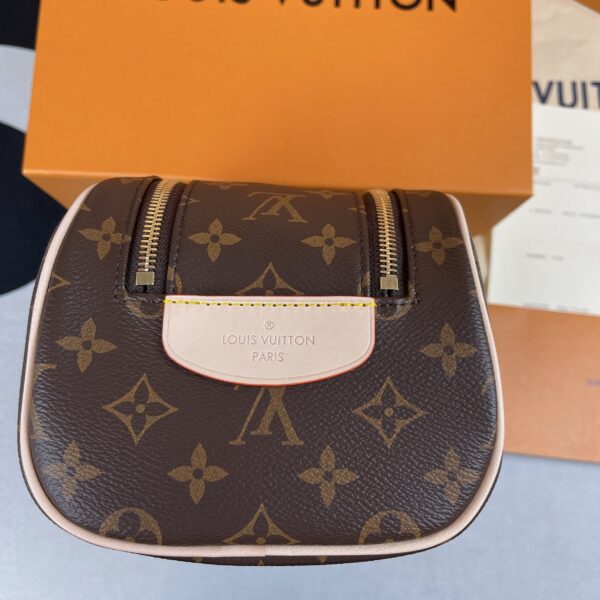 Louis Vuitton Toilet Pouch GM Monogram Canvas For Women, Women's Wallets 7.9in/20cm LV M47507