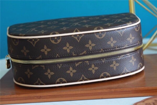 Louis Vuitton Toilet Pouch GM Monogram Canvas For Women, Women's Wallets 7.9in/20cm LV M47507