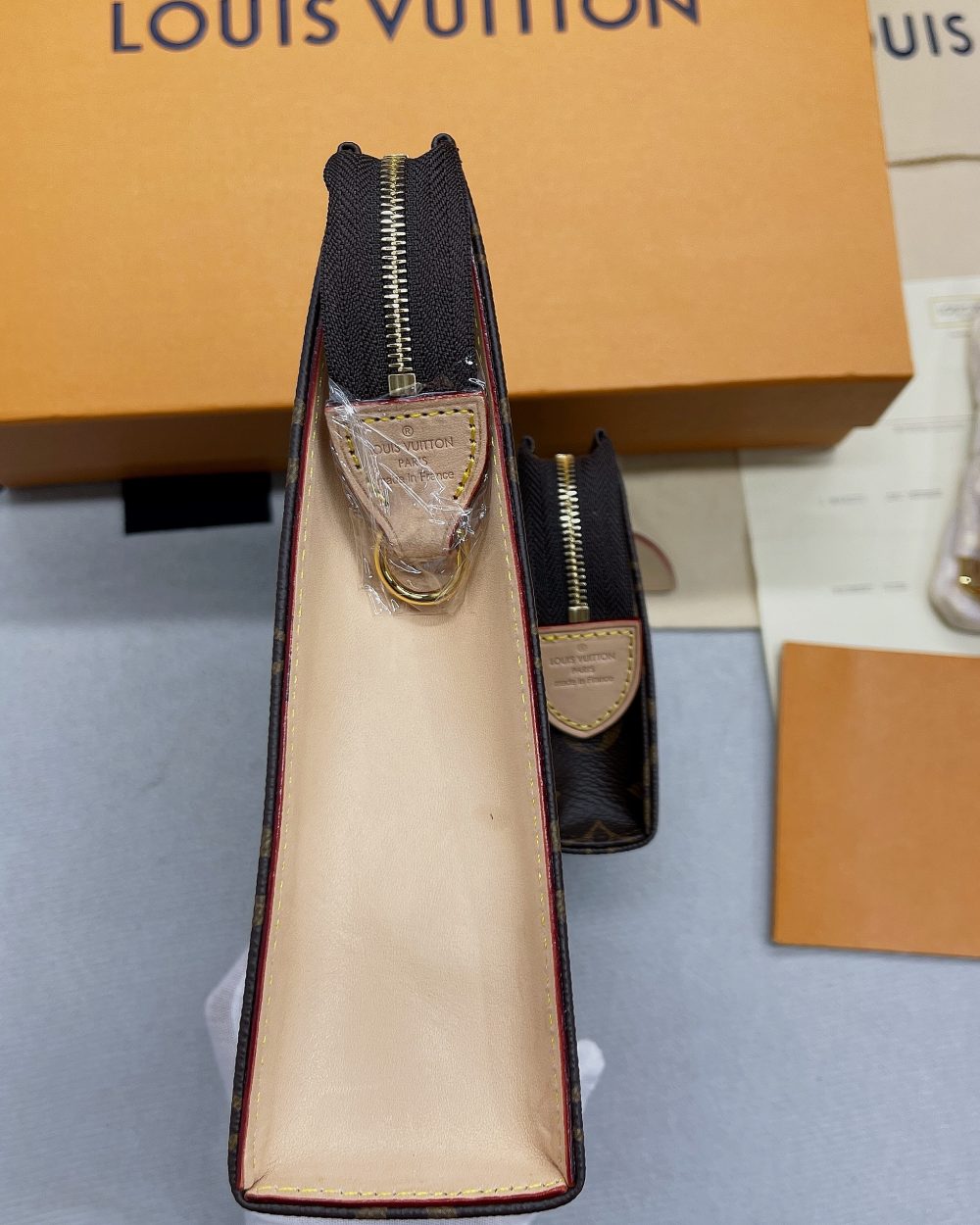 1:1 Replica Louis Vuitton Toiletry Pouch on Chain Monogram Canvas For Women, Women's Wallets 9.8in/25cm LV M81412