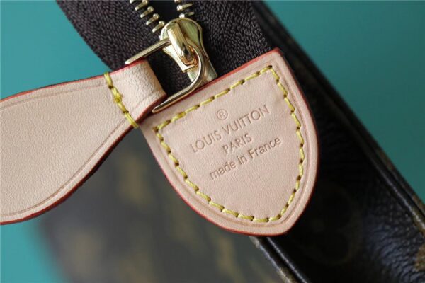 Louis Vuitton Toiletry Pouch on Chain Monogram Canvas For Women, Women's Wallets 9.8in/25cm LV M81412