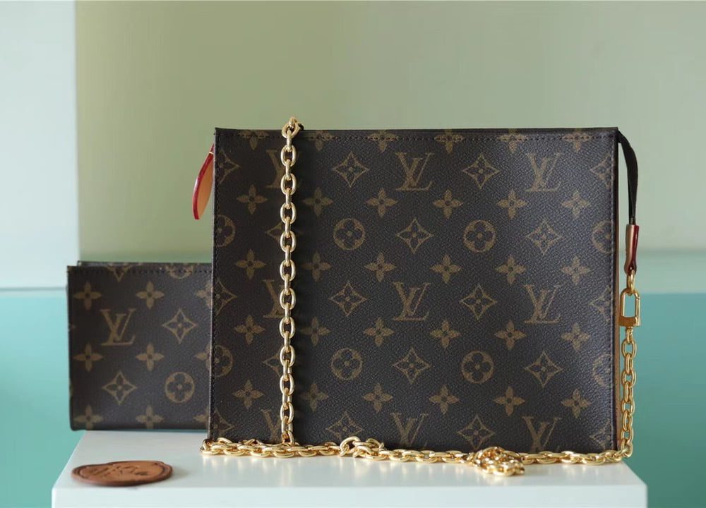 1:1 Replica Louis Vuitton Toiletry Pouch on Chain Monogram Canvas For Women, Women's Wallets 9.8in/25cm LV M81412
