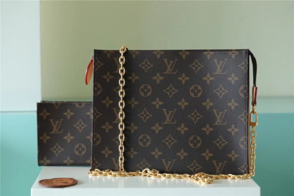 Louis Vuitton Toiletry Pouch on Chain Monogram Canvas For Women, Women's Wallets 9.8in/25cm LV M81412