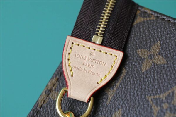 Louis Vuitton Toiletry Pouch on Chain Monogram Canvas For Women, Women's Wallets 9.8in/25cm LV M81412