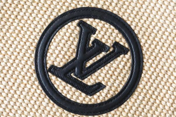 Louis Vuitton Toiletry Pouch on Chain Raffia Natural /Black For Women, Women's Wallets 9.8in/25cm LV M81366