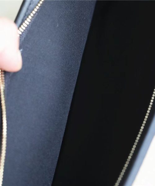 1:1 Replica Louis Vuitton Toiletry Pouch on Chain Raffia Natural /Black For Women, Women's Wallets 9.8in/25cm LV M81366