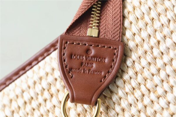 Louis Vuitton Toiletry Pouch on Chain Raffia Natural /Ceramel Brown  For Women, Women's Wallets 9.8in/25cm LV