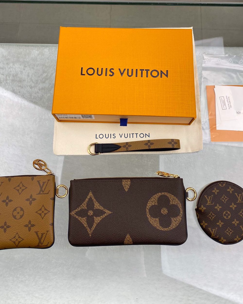 1:1 Replica Louis Vuitton Trio Pouch Monogram Giant/ Monogram Reverse/ Monogram Canvas Pink For Women, Women's Wallets 7.7in/19.5cm LV M68756