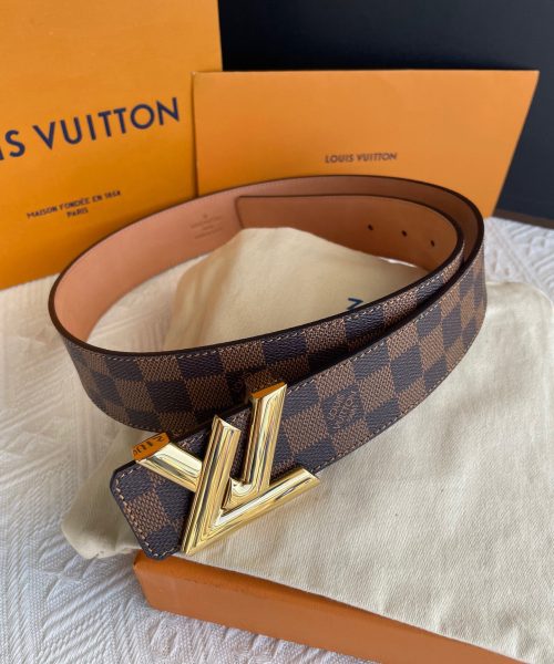 1:1 Replica Louis Vuitton Twist Iconic Initiales LV Belt Damier Infini Canvas Brown Gold Finishing LV Women Belt