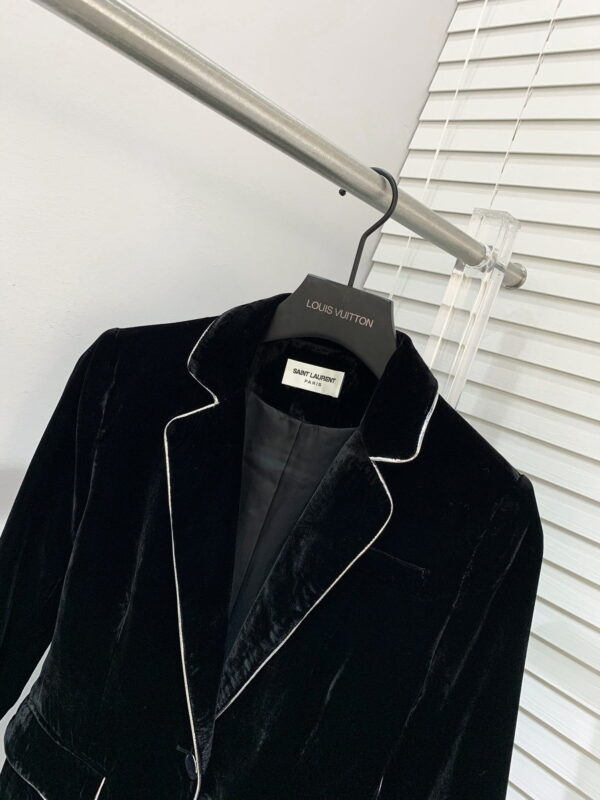 Louis Vuitton Velvet Rhinestones Shawl Blazer Black For Women