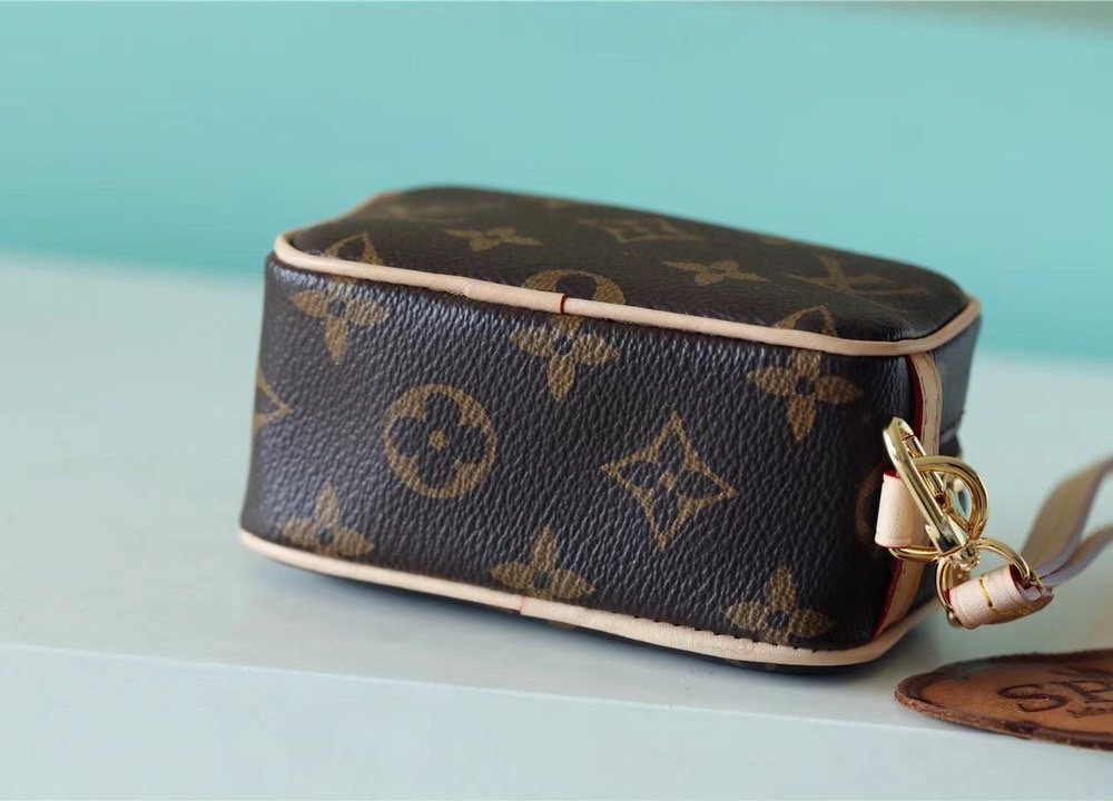 1:1 Replica Louis Vuitton Wapity Case Monogram Canvas Black For Women, Women's Wallets 4.3in/11cm LV