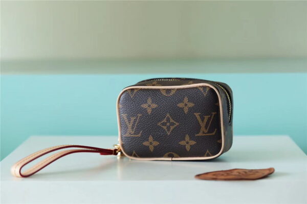 Louis Vuitton Wapity Case Monogram Canvas Black For Women, Women's Wallets 4.3in/11cm LV